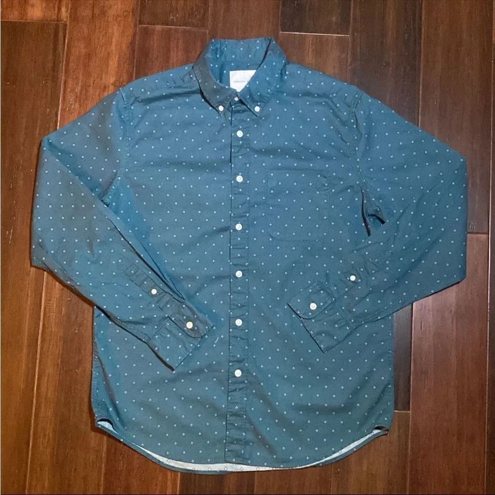 American Eagle Buttonfront Shirt 
